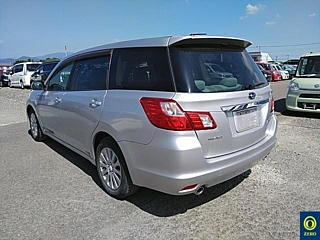 SUBARU EXIGA 2010
