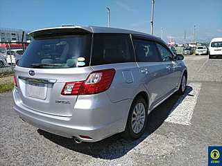 SUBARU EXIGA 2010