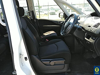 NISSAN SERENA 2013