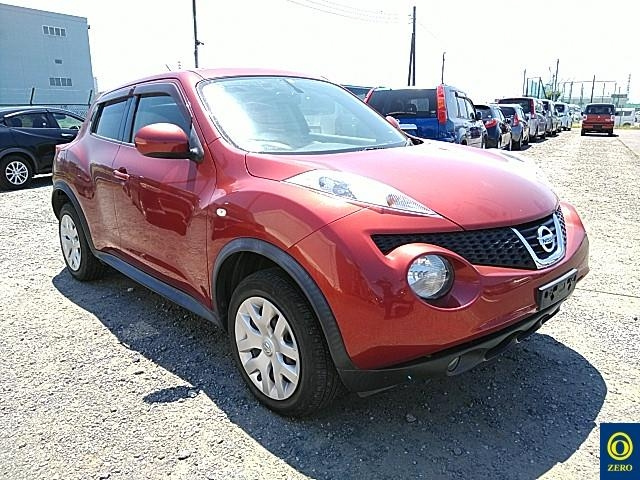 NISSAN JUKE 2012