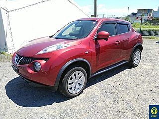 NISSAN JUKE 2012