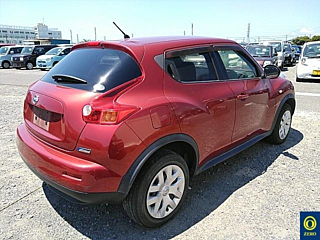 NISSAN JUKE 2012