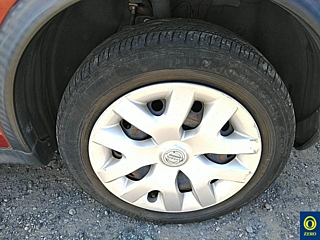 NISSAN JUKE 2012
