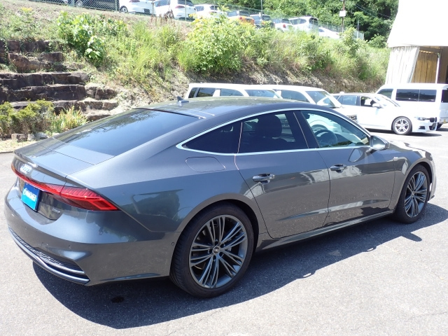 AUDI A7 2022