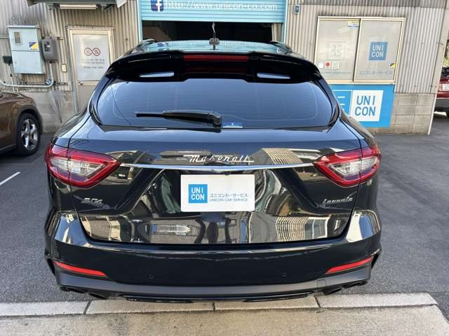 MASERATI LEVANTE 2020