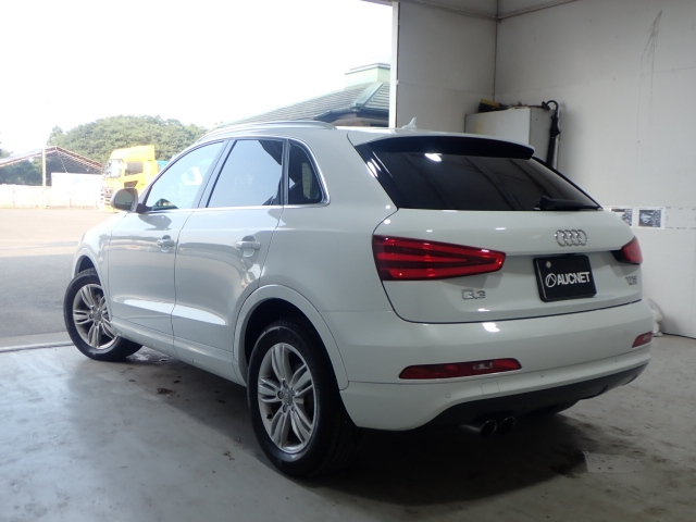 AUDI Q3 2015