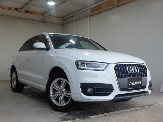 AUDI Q3 2015