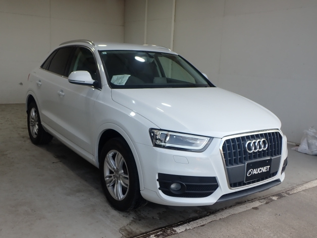 AUDI Q3 2015