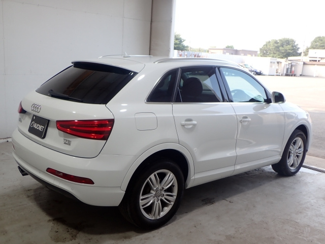 AUDI Q3 2015