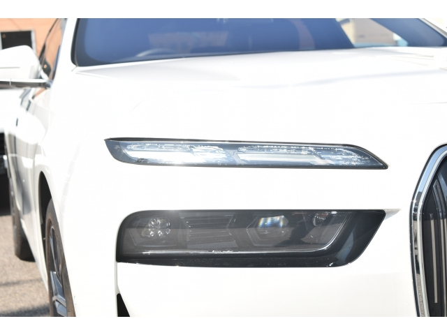 BMW I7 2024
