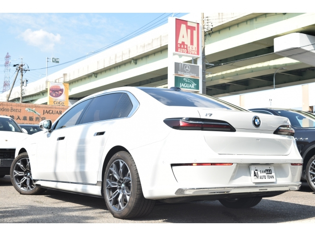 BMW I7 2024