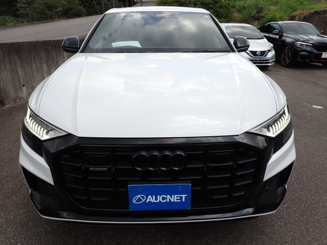 AUDI Q8 2022