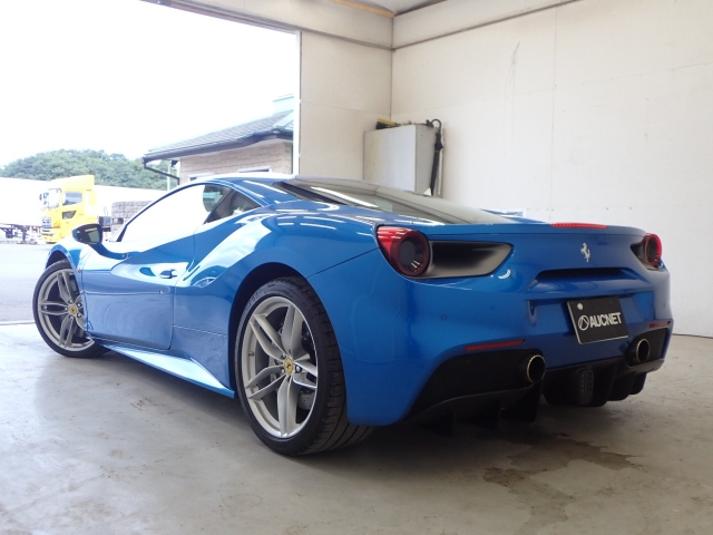 FERRARI 488 2017