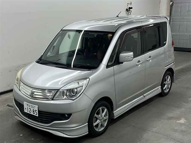MITSUBISHI DELICA D2 2012