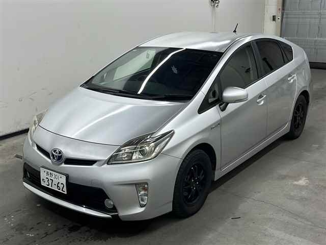 TOYOTA PRIUS 2012