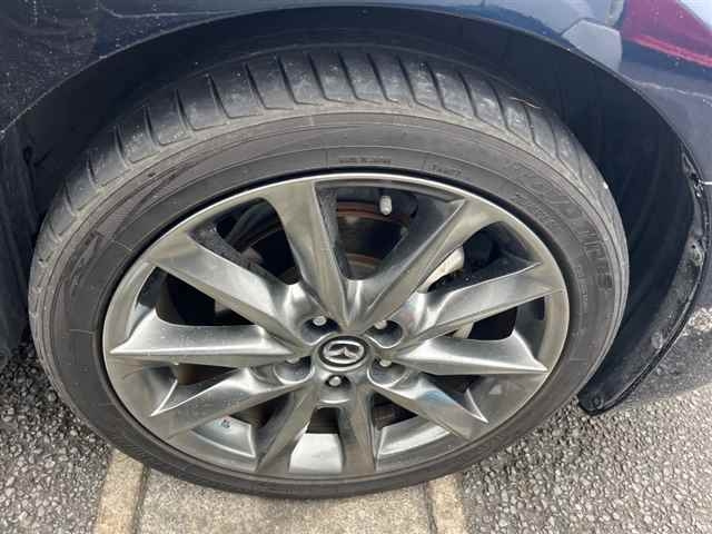 MAZDA AXELA 2017