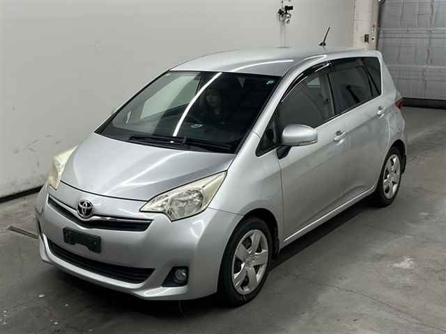 TOYOTA RACTIS 2011