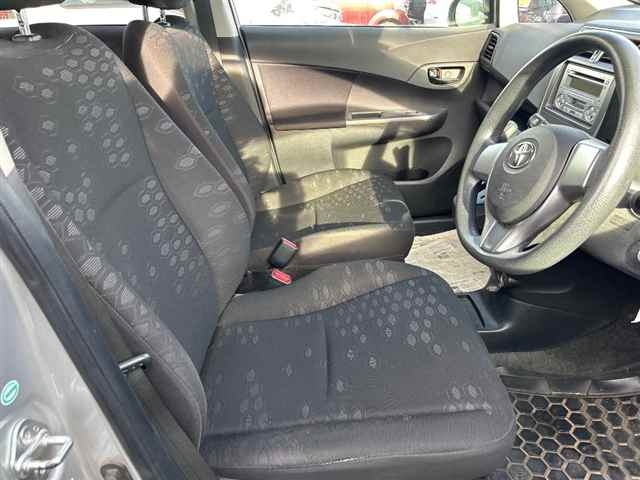 TOYOTA RACTIS 2011