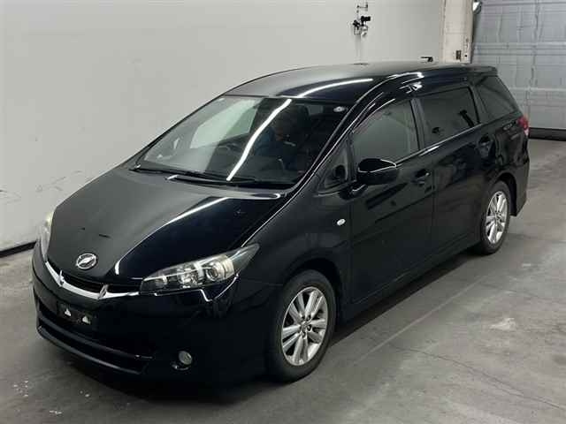 TOYOTA WISH 2010