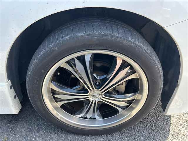 NISSAN ELGRAND 2010