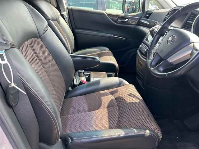 NISSAN ELGRAND 2011