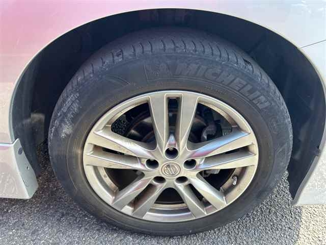NISSAN ELGRAND 2011