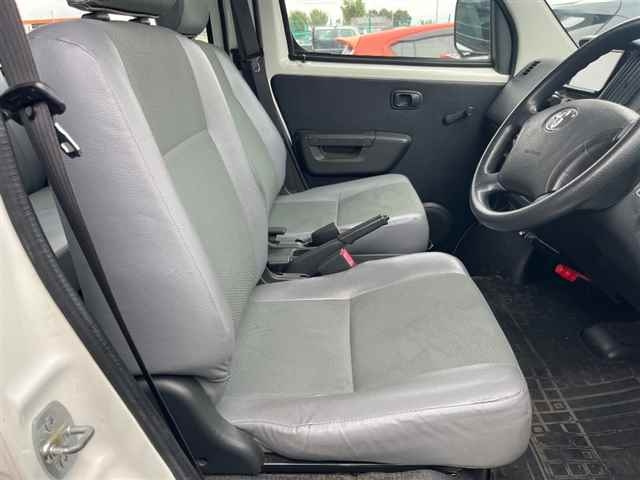 TOYOTA TOWN ACE VAN 2016