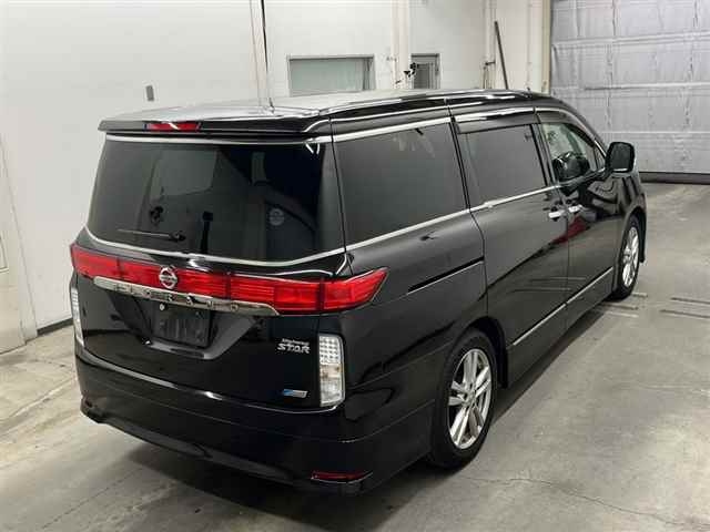 NISSAN ELGRAND 2012