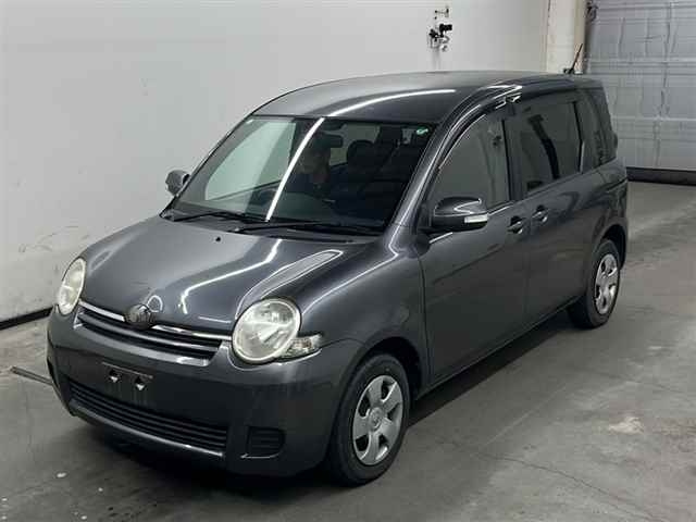 TOYOTA SIENTA 2010