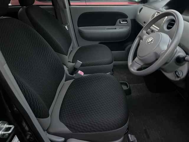 TOYOTA SIENTA 2010