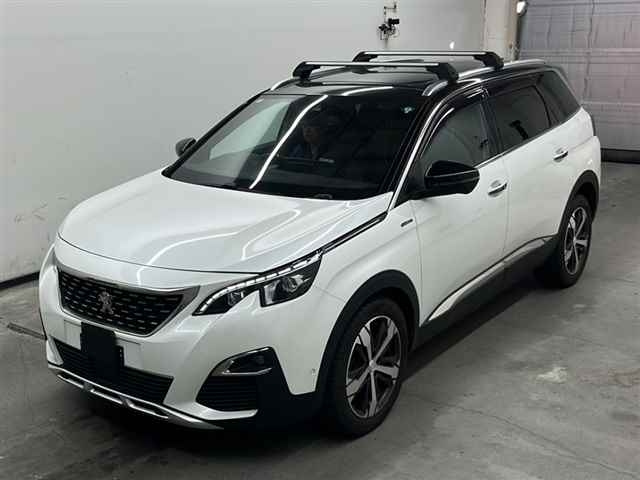 PEUGEOT 5008 2020
