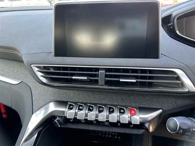 PEUGEOT 5008 2020
