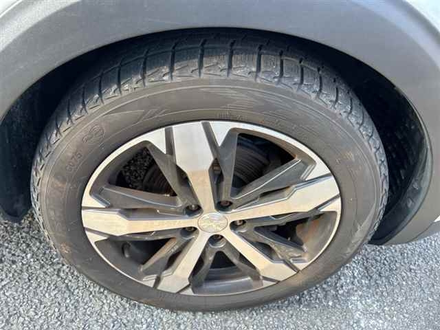 PEUGEOT 5008 2020