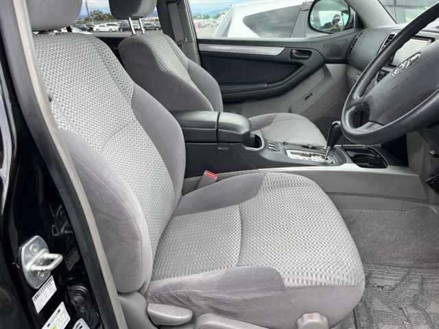 TOYOTA HILUX SURF 2009