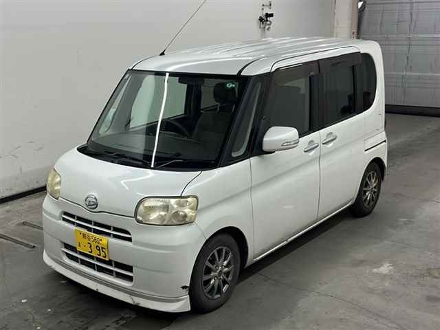 DAIHATSU TANTO 2010