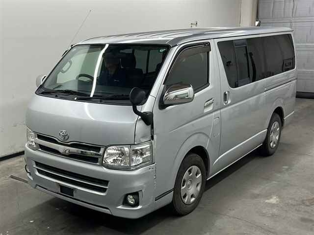 TOYOTA HIACE VAN 2012