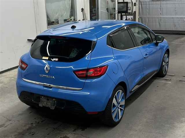 RENAULT LUTECIA 2014