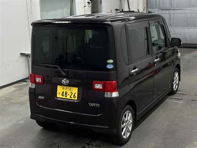 DAIHATSU TANTO 2013