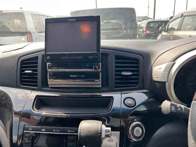NISSAN ELGRAND 2010