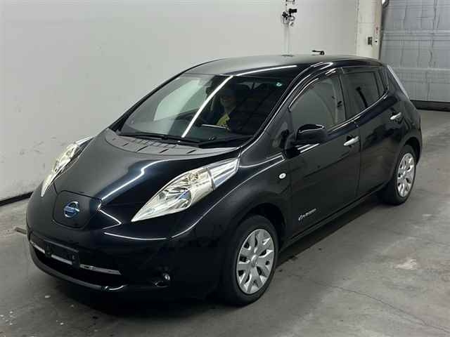NISSAN LEAF 2015