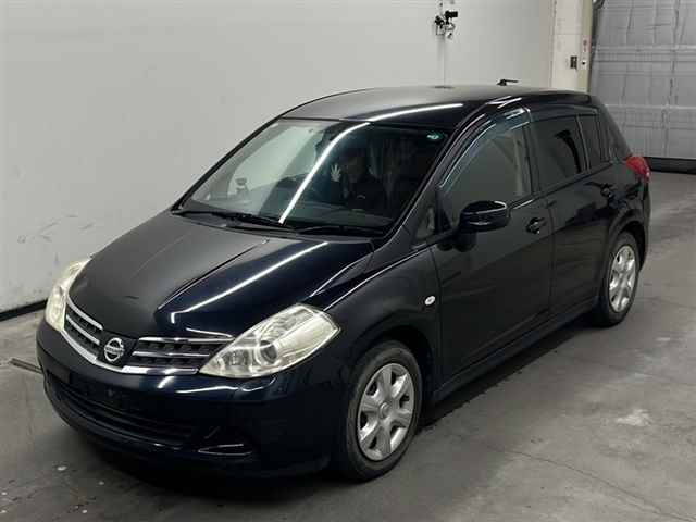NISSAN TIIDA 2009