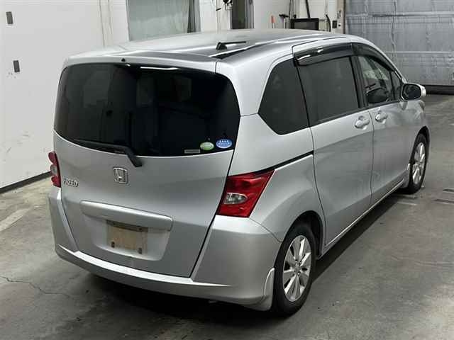 HONDA FREED 2009