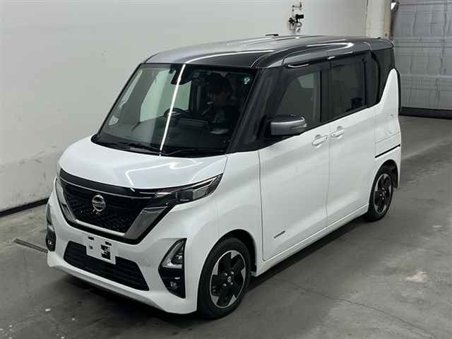 NISSAN ROOX 2020