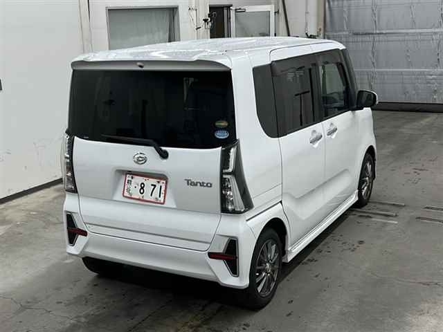 DAIHATSU TANTO 2020