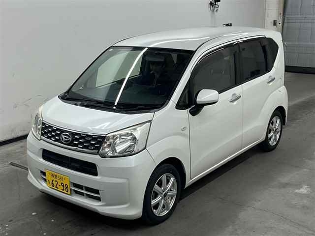 DAIHATSU MOVE 2015