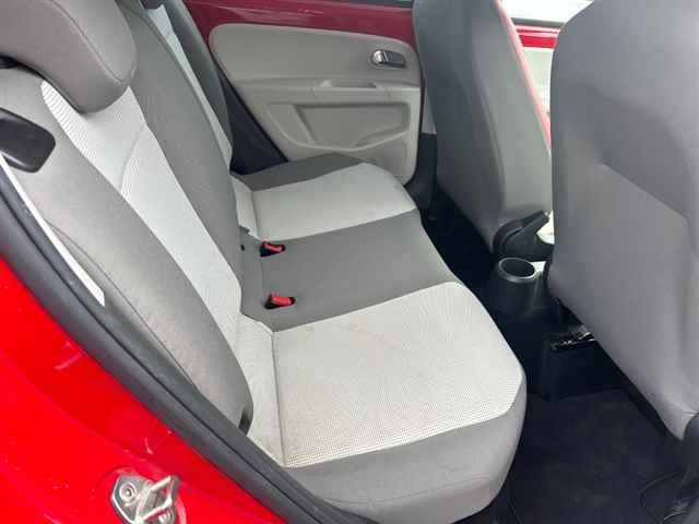 VOLKSWAGEN UP 2014