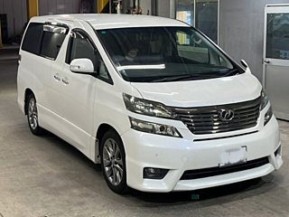 TOYOTA VELLFIRE 2011