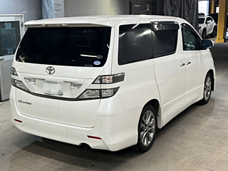TOYOTA VELLFIRE 2011