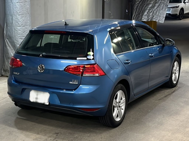VOLKSWAGEN GOLF 2015