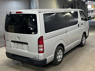 TOYOTA HIACE VAN 2017
